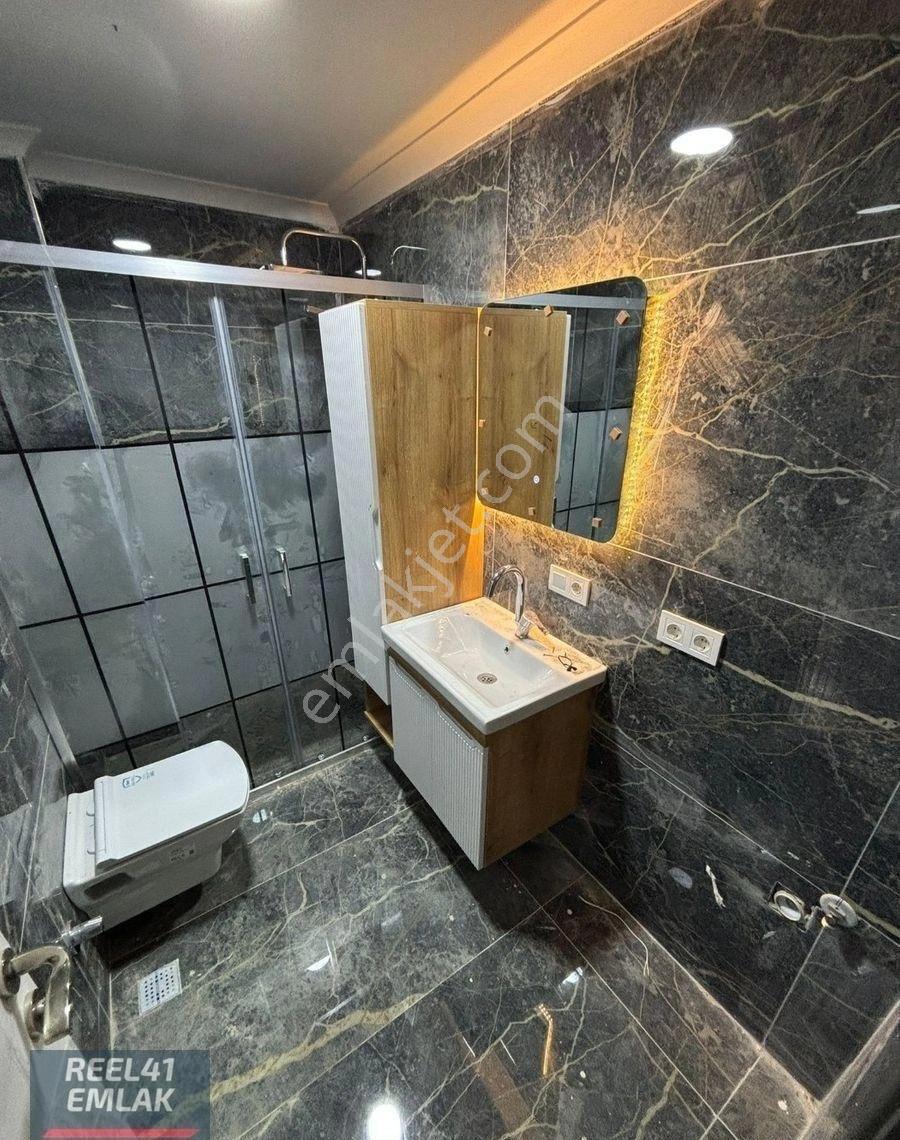 Kullar Merkezde Geniş 2+1 | Ebeveyn Banyolu | Markete Ve Toplu Taşımaya Yakın - Görsel 15