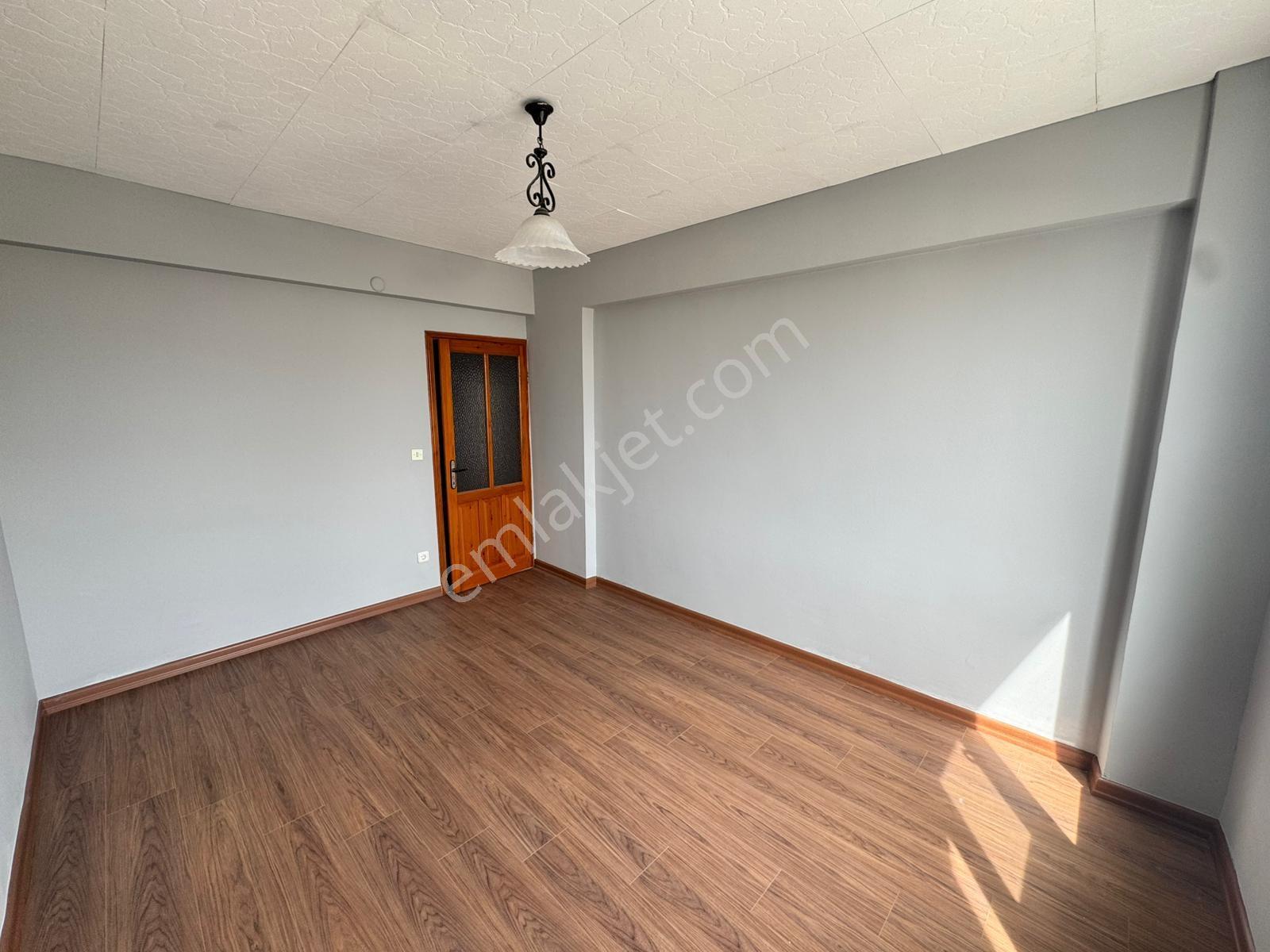 Kerim'den Küçükkuyu Merkez'de 2+1 Geniş Kiralık Daire - Görsel 24