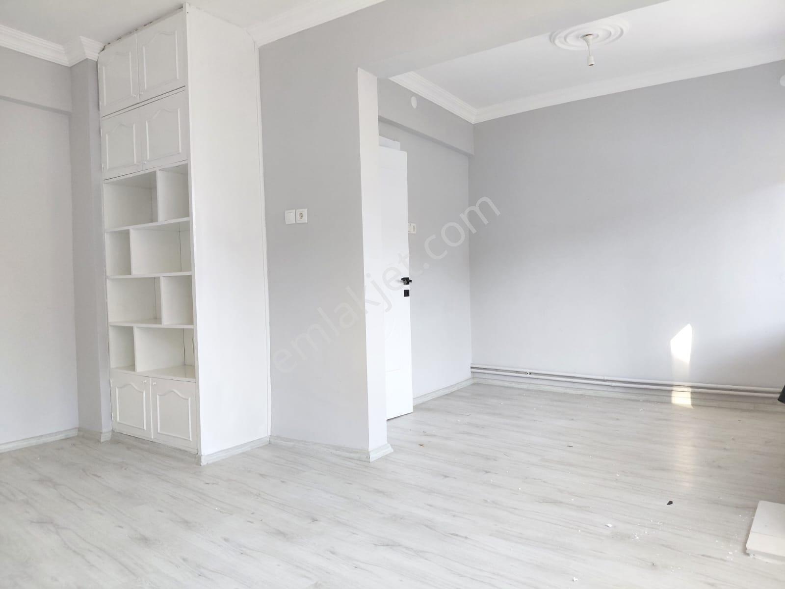Ecf Emlak'tan Kiralık 2+1 Jeotermalli Daire Mithatpaşa Mah. - Görsel 4