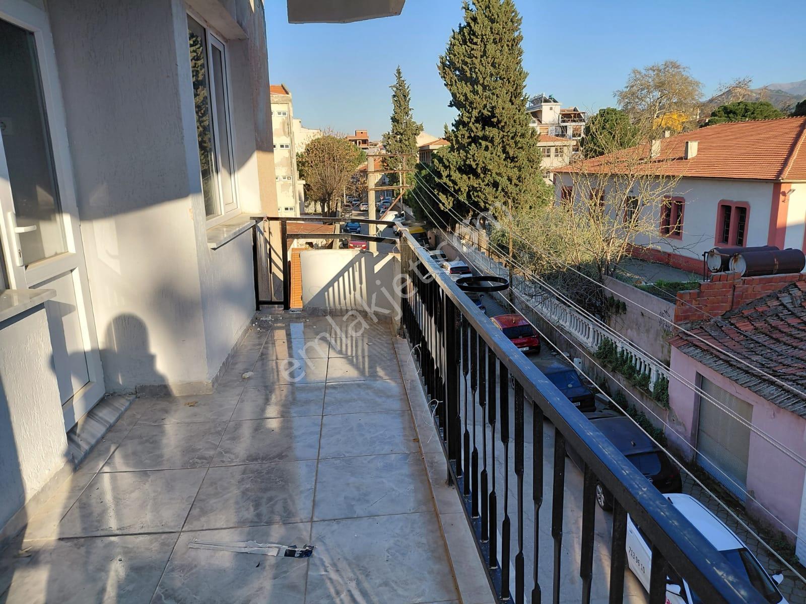 Ecf Emlak'tan Kiralık 2+1 Jeotermalli Daire Mithatpaşa Mah. - Görsel 12