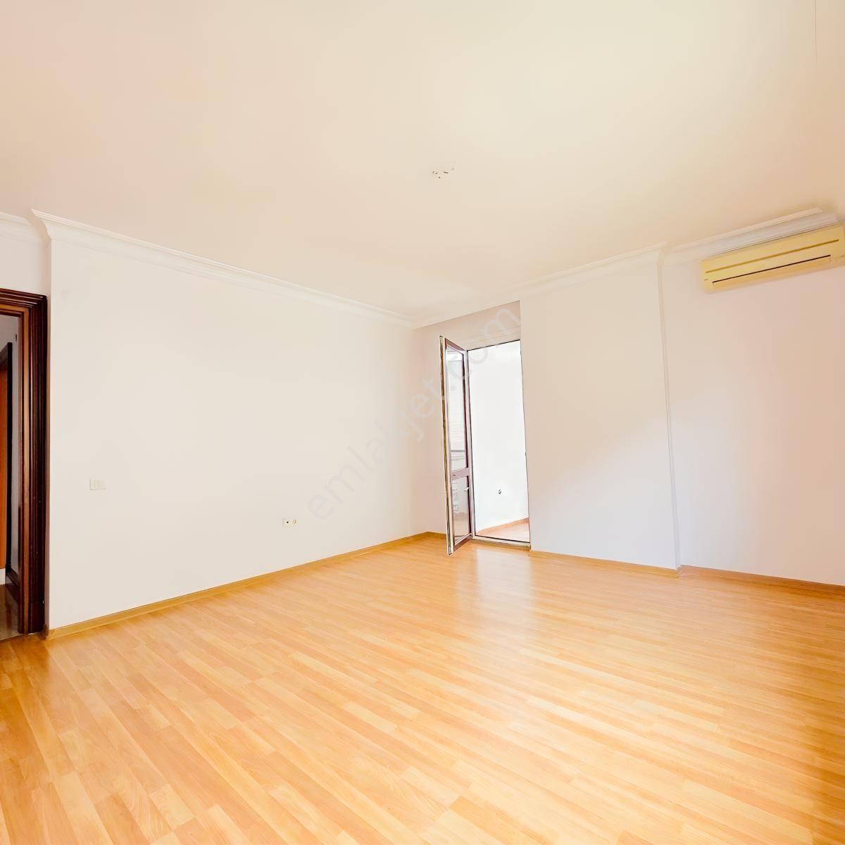 Remax Kaya Florya Şenlikköy Kıralık 4+1 200 M2 Site İçi Daire - Görsel 11