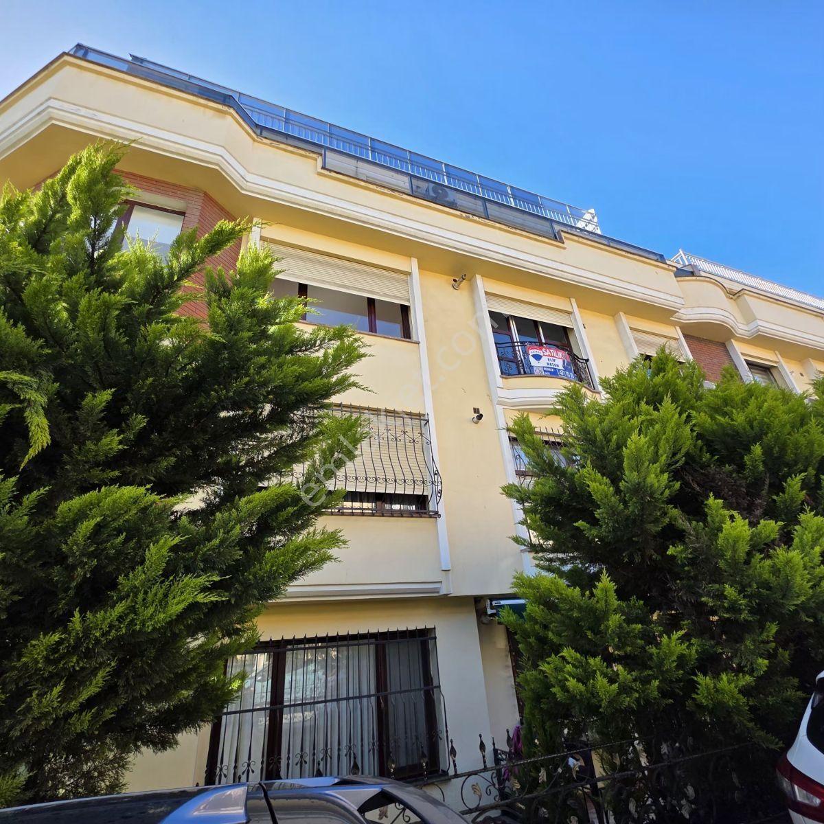 Remax Kaya Florya Şenlikköy Kıralık 4+1 200 M2 Site İçi Daire - Görsel 16