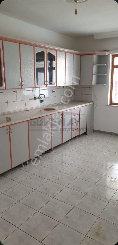 Güvenay - Çorum Kale Mah. Ata Caddesi Civarı 3+1 Kıralık Daire - Görsel 3
