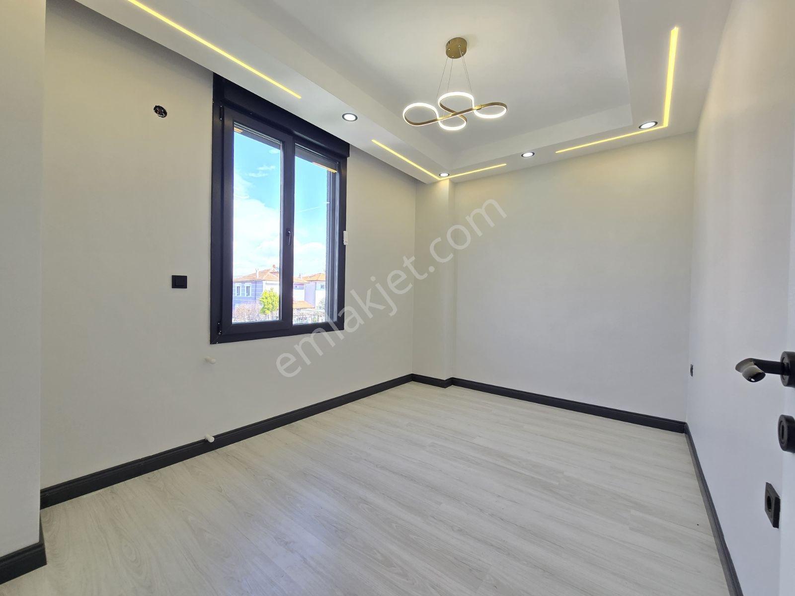 Ayvalık Altınova'da Satılık 2+1 Müstakil Villa - Görsel 11