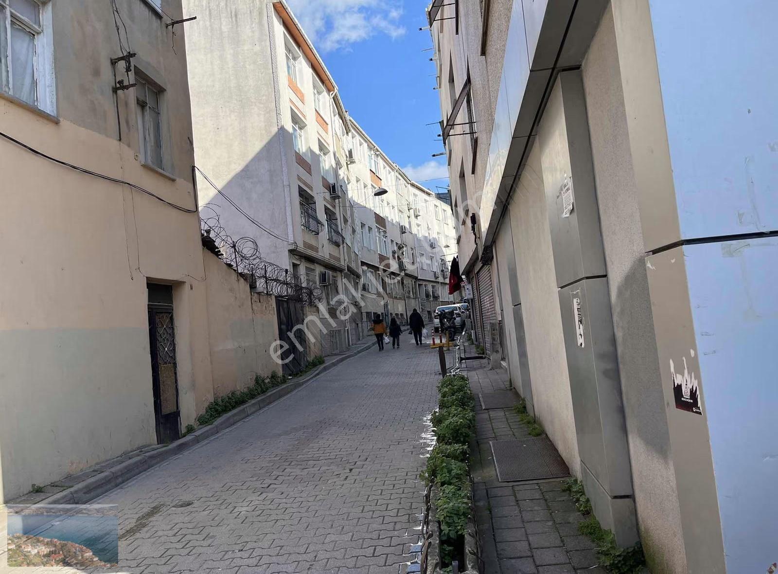 Sümbül Efendi Mah'de Tabela Değeri Yüksek Satılık 50m2 Dükkan - Görsel 7