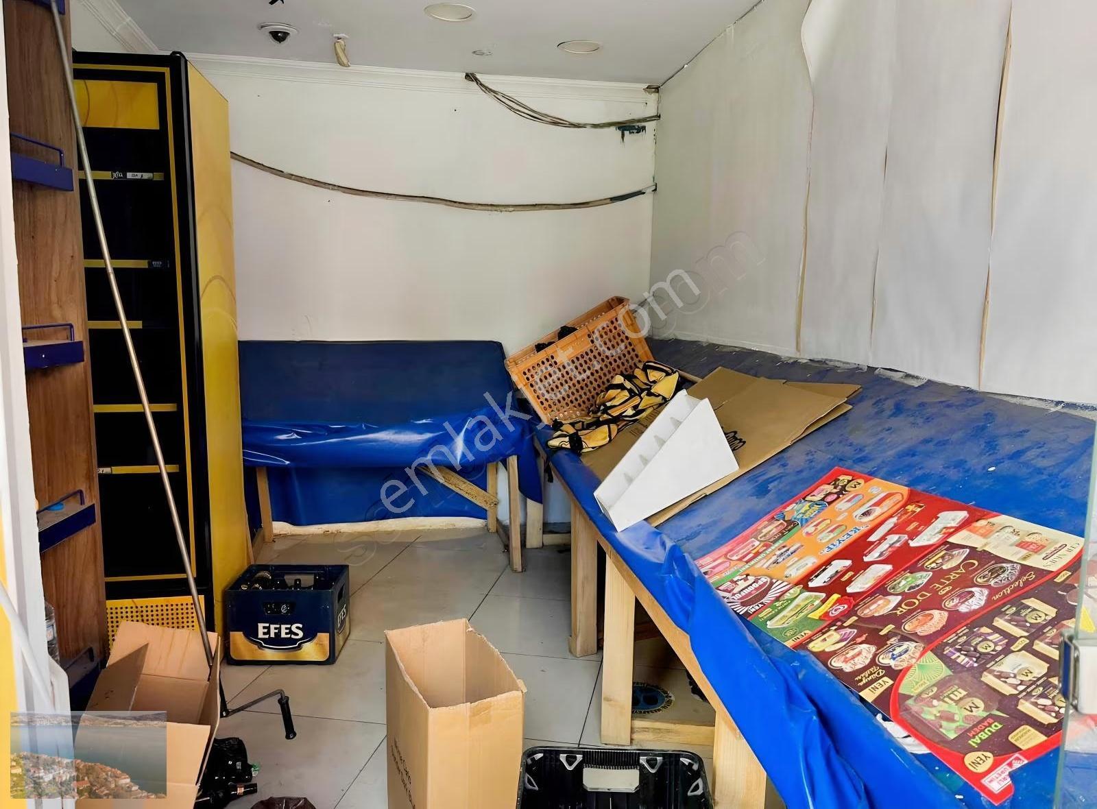 Sümbül Efendi Mah'de Tabela Değeri Yüksek Satılık 50m2 Dükkan - Görsel 5