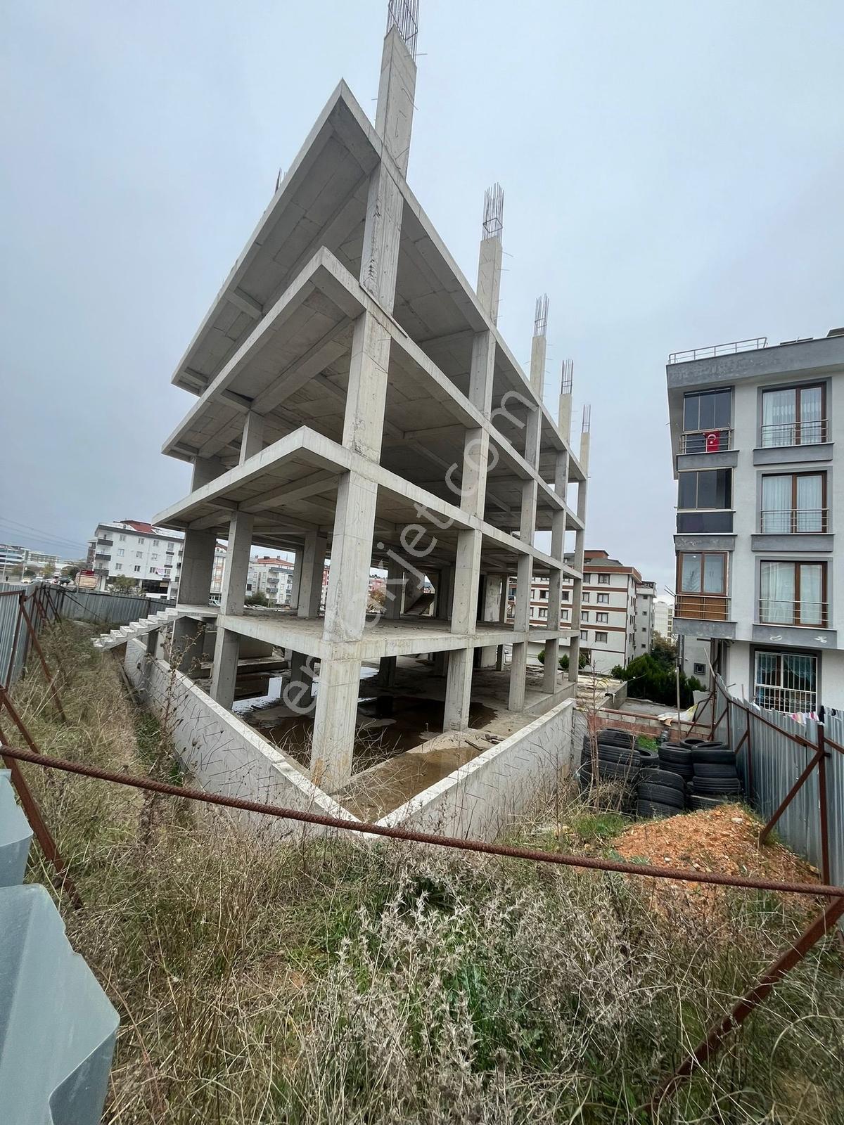 Ana Caddeye Cephe 1163m2 Arsa Projeli 6 Kat 4200m2 Natamam Bina - Görsel 6