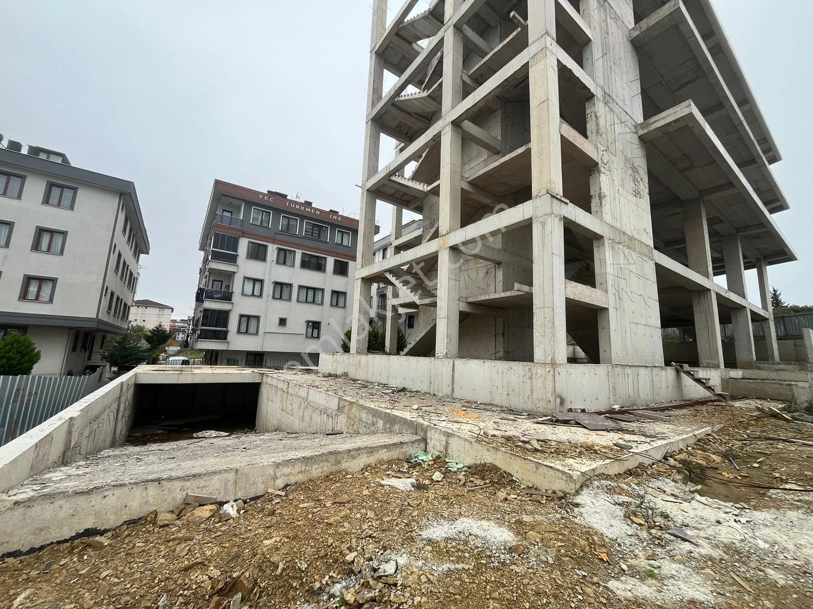 Ana Caddeye Cephe 1163m2 Arsa Projeli 6 Kat 4200m2 Natamam Bina