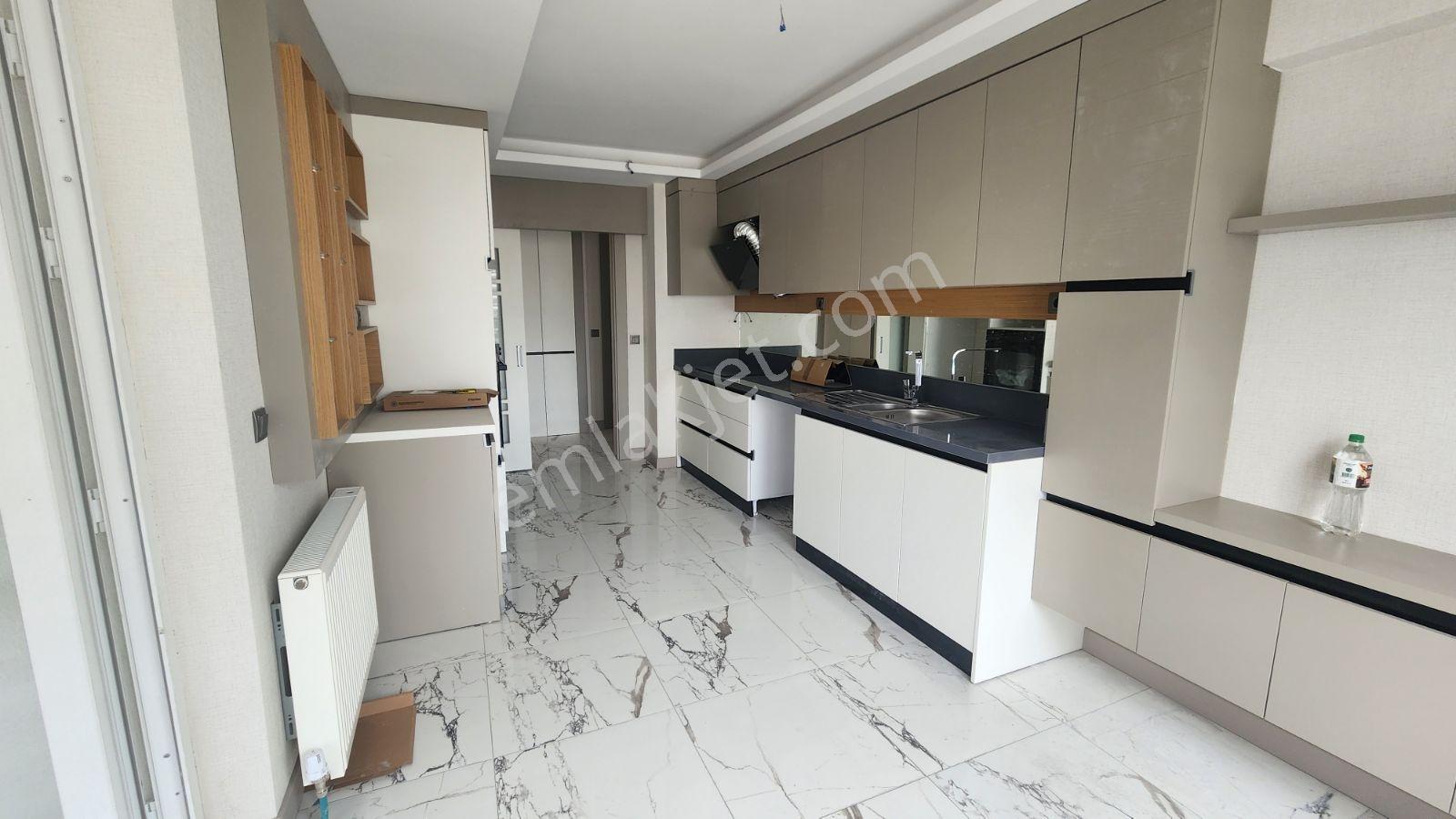 Törekent Mah. Çift Kilerli Cam Balkonlu Sıfır 3+1 Kiralık - Görsel 23