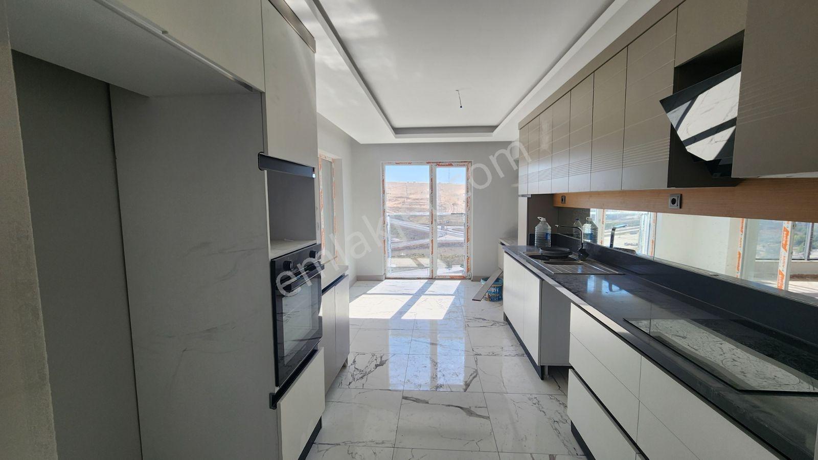 Törekent Mah. Çift Kilerli Cam Balkonlu Sıfır 3+1 Kiralık
