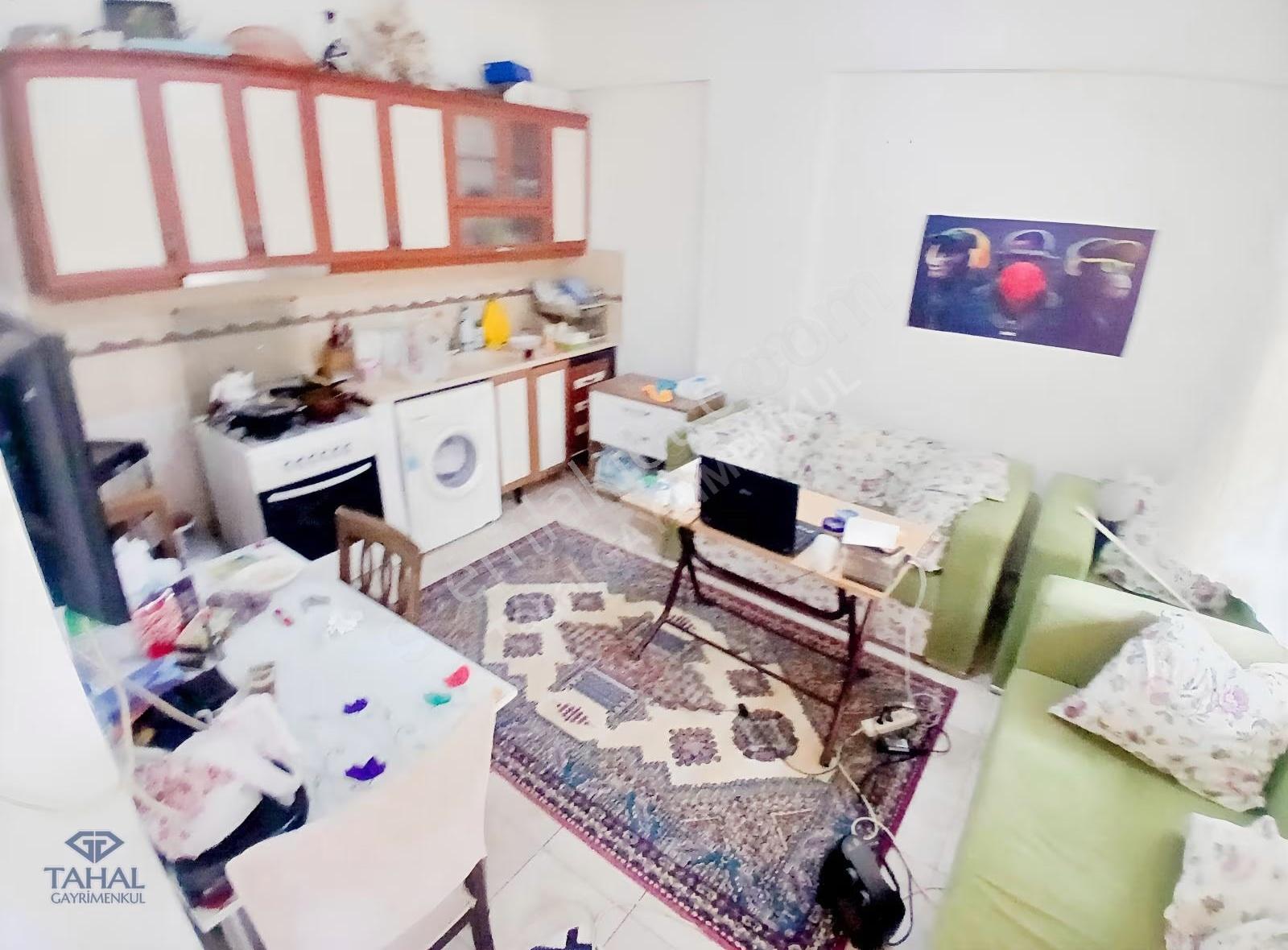 Konuksever'de Acil Satılık Açık Mutfak 2+1 Y.giriş 70m2 Daire - Görsel 2