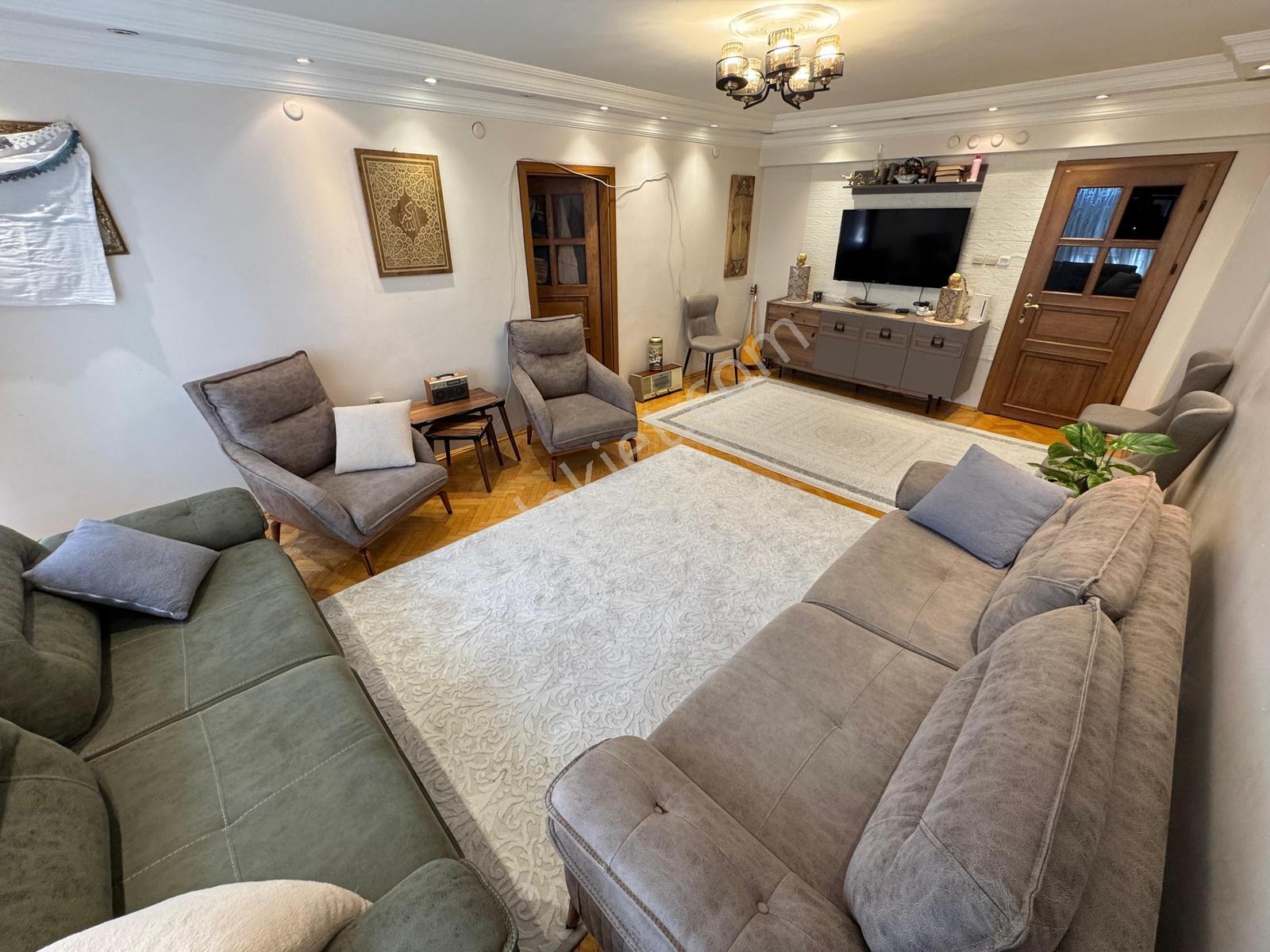 Keçiören Aşağı Eğlence Yakını 4+1 180 M2 Yapılı Fırsat Daire ! - Görsel 25