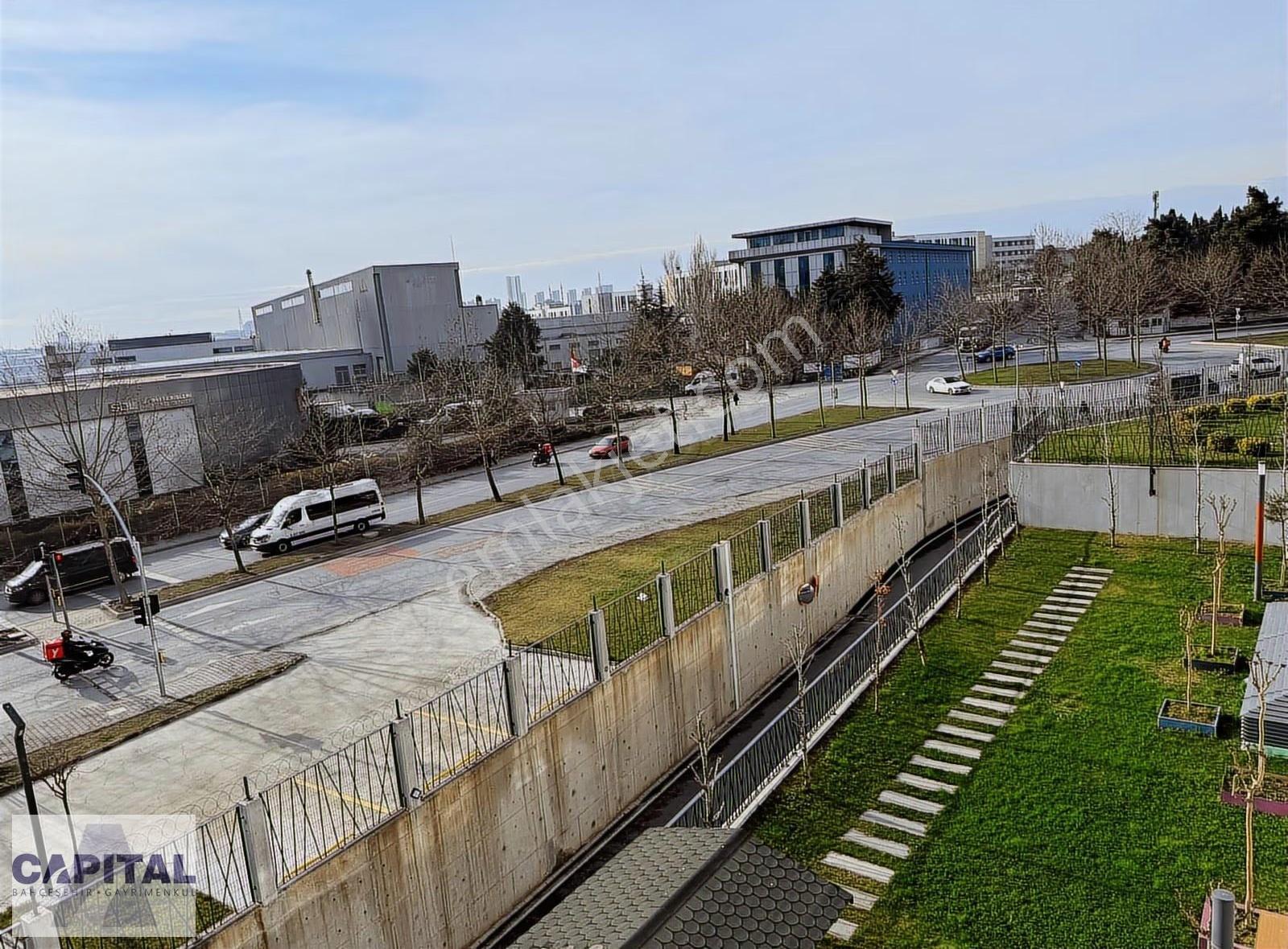 Akzirve Strada 2.etap Kısa Katlı Blokta Hiç Oturulmamış Lüks 1+1 - Görsel 18