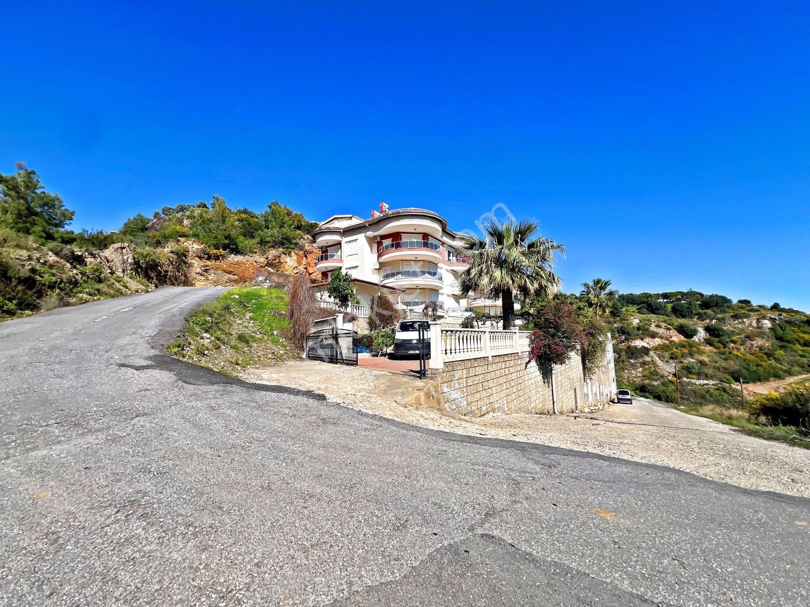 Alanya Cikcillide Satılık 1.425 M2 Deniz Ve Kale Manzaralı Arsa - Görsel 9