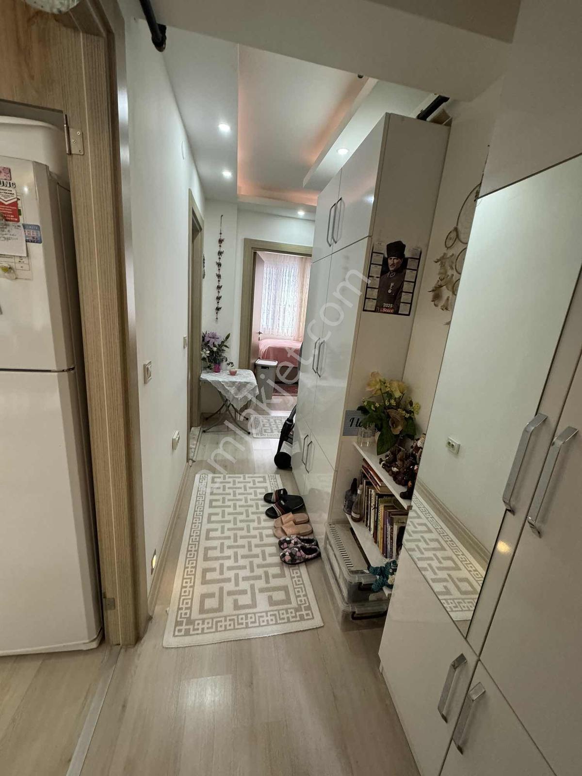 Çiğli Yeni Mahalle 'de Satılık 2+1 Bahçeli Daire - Görsel 3