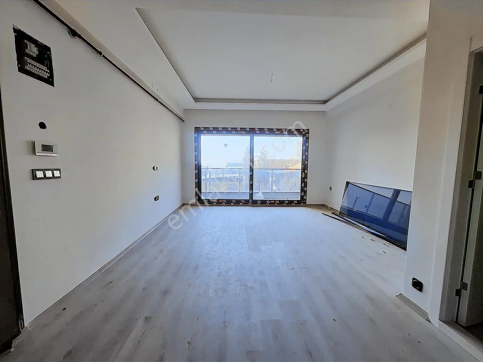 Menemen Irmak Mahallesinde 1+1 Kapalı Mutfak Satılık Daire