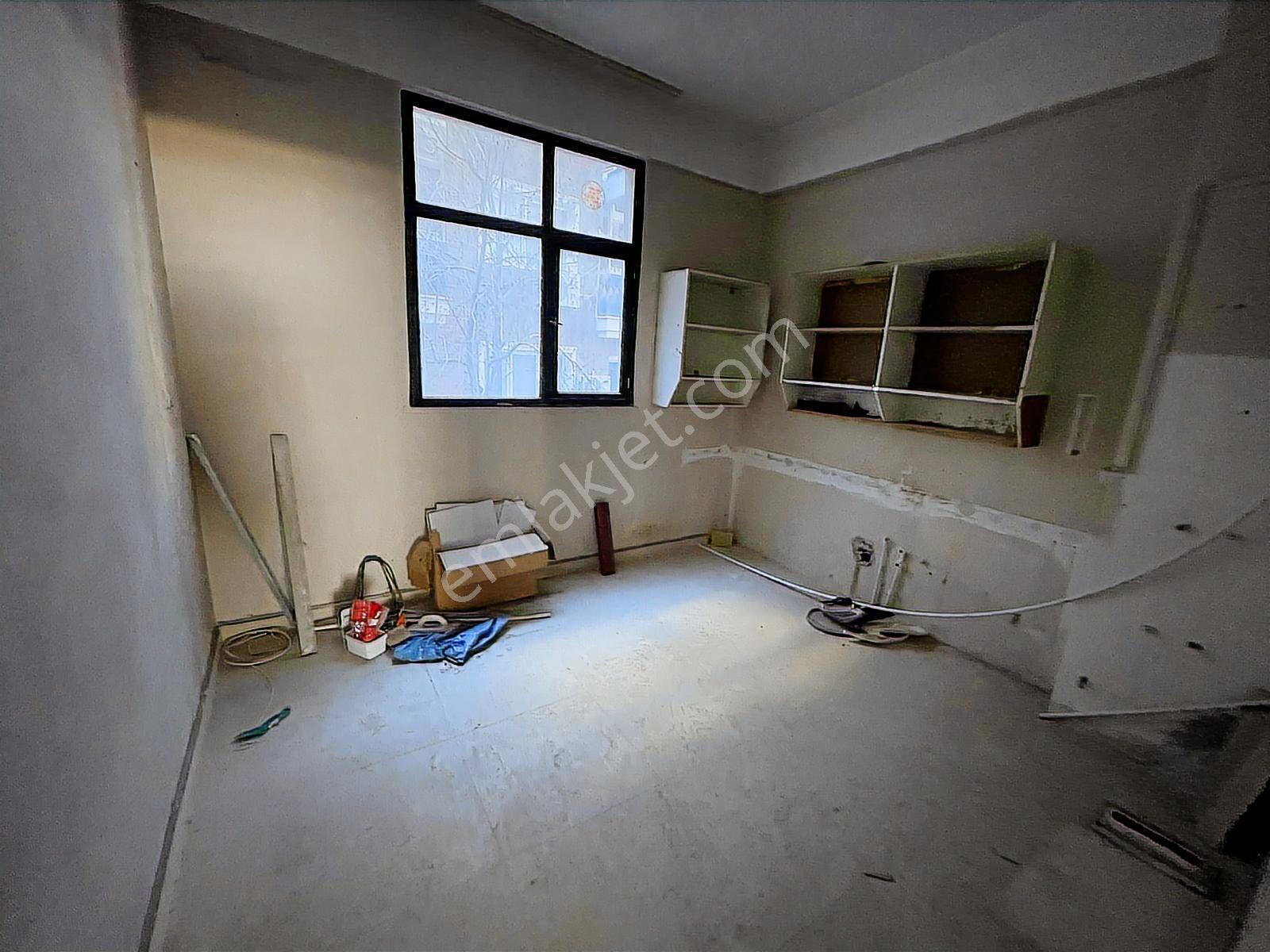 Asisst Gayrimenkul'den Menemende 400 M2 Kiralık Dükkan - Görsel 9