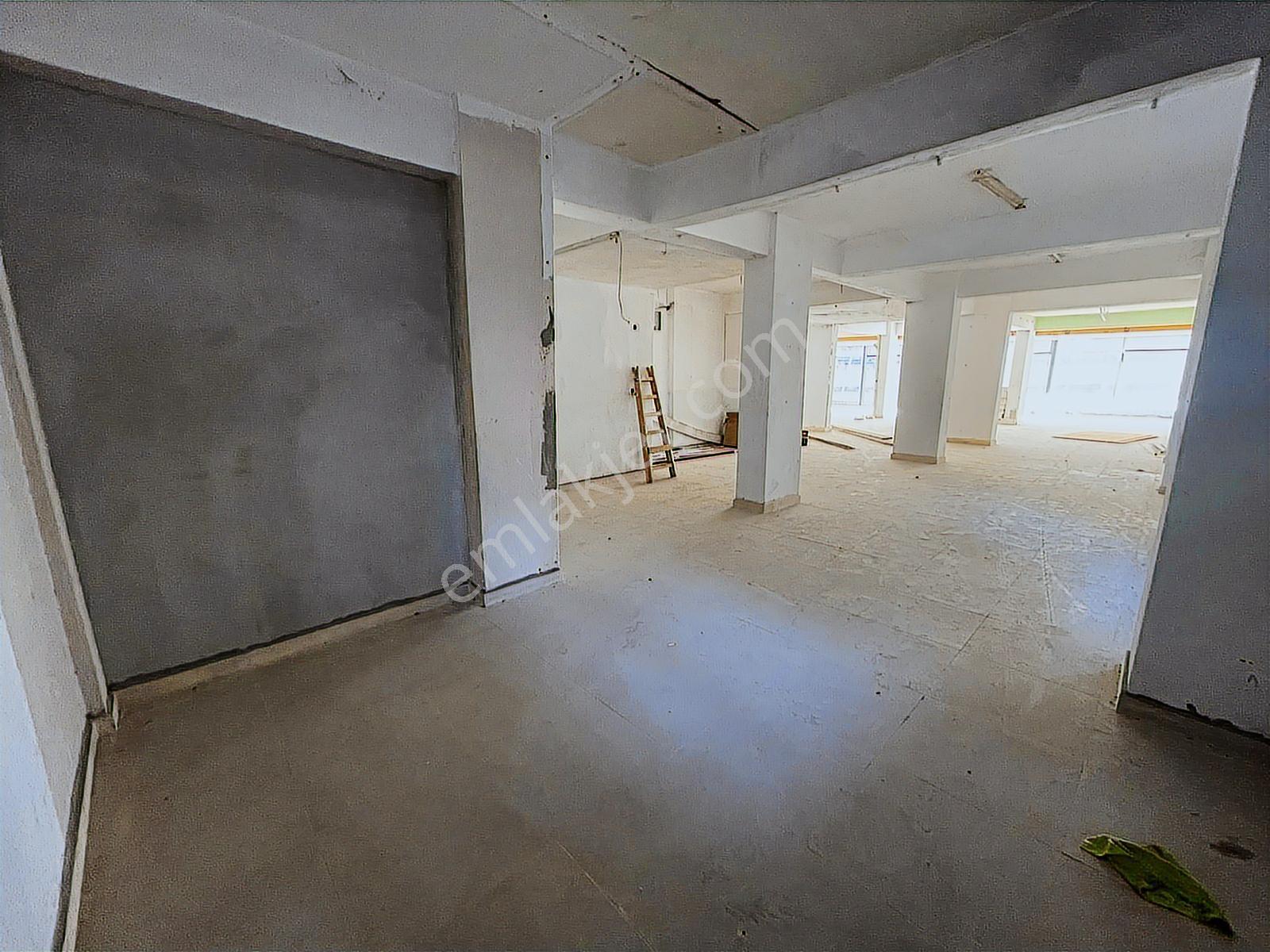 Asisst Gayrimenkul'den Menemende 400 M2 Kiralık Dükkan - Görsel 5