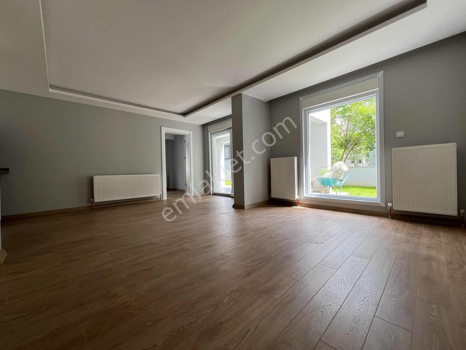 Üsküdar Çengelköy Ata-2 Sitesinde 320 M2 Triplex Villa - Görsel 9
