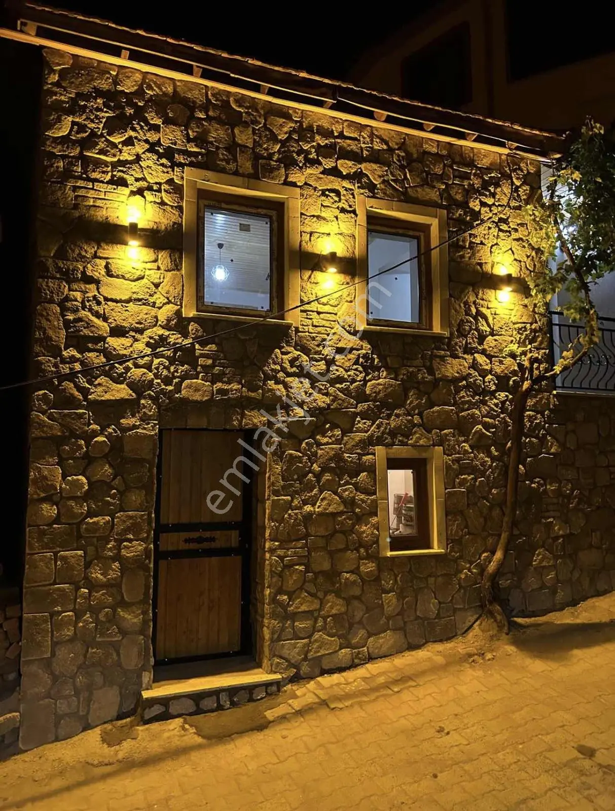 Balıkesir / Gömeç / Hacıhüsyinler Köyünde 2+1 Müstakil Taş Ev - Görsel 2