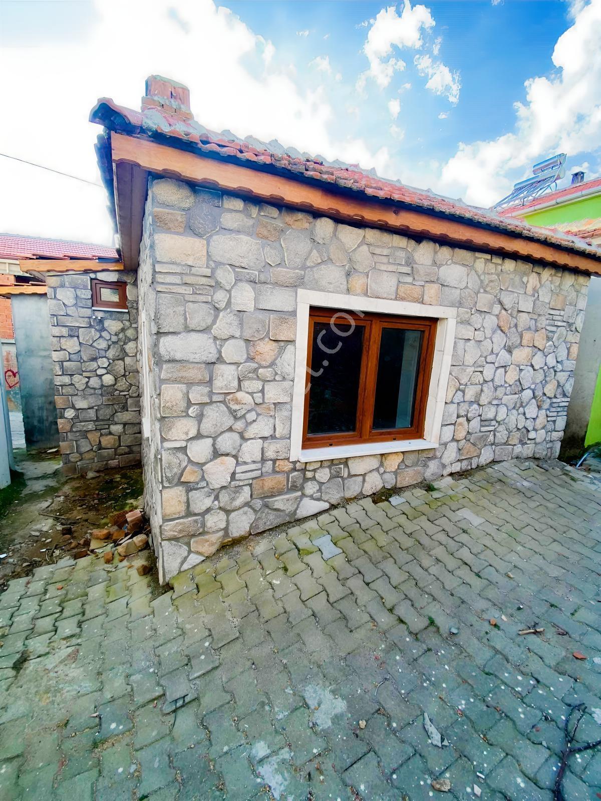 Balıkesir / Gömeç / Hacıhüsyinler Köyünde 2+1 Müstakil Taş Ev - Görsel 19