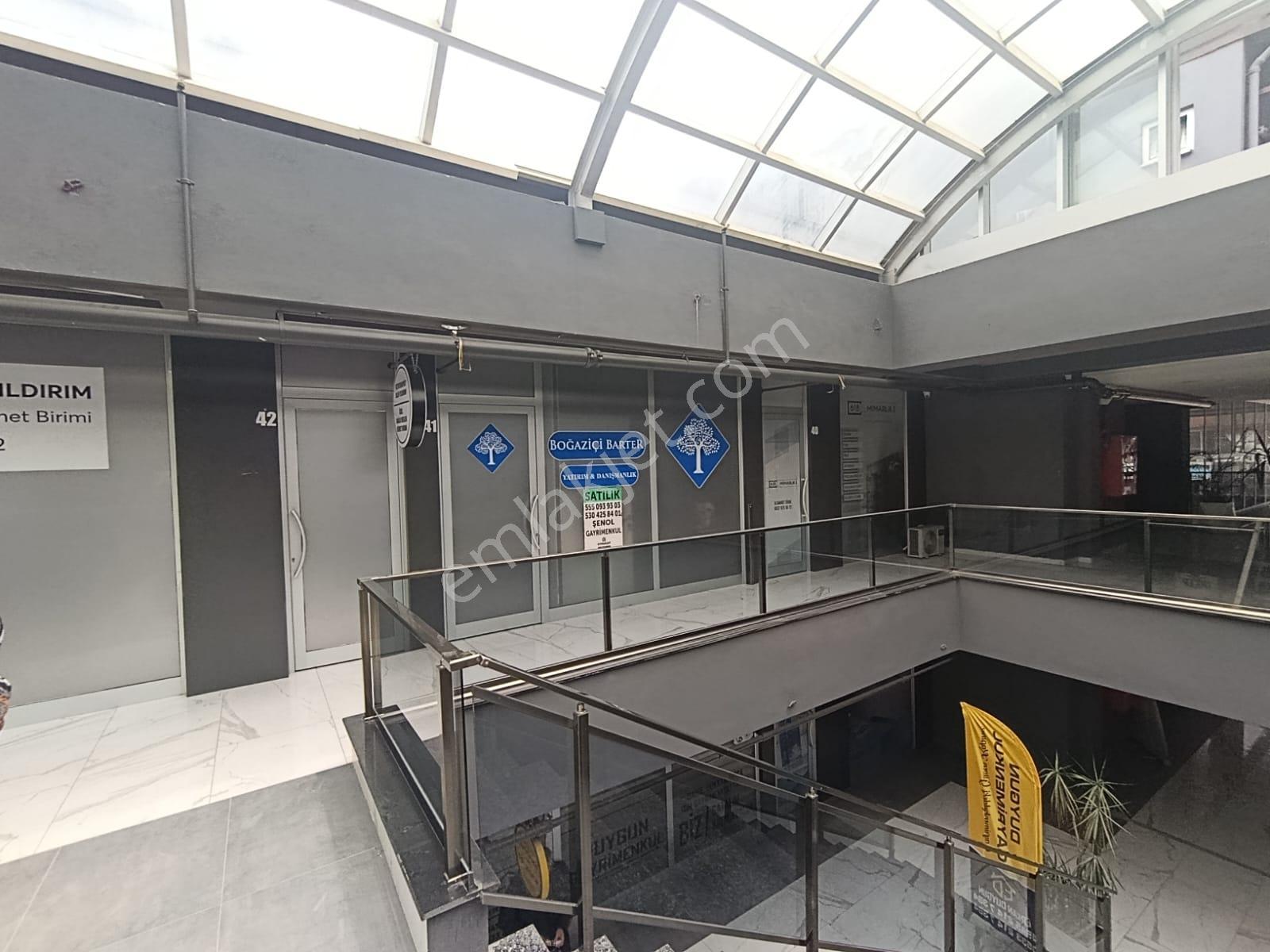 Yarımcapark İşmerkezinde Ofis Mobilyalı Eşyalı Kiralık Dükkan - Görsel 8