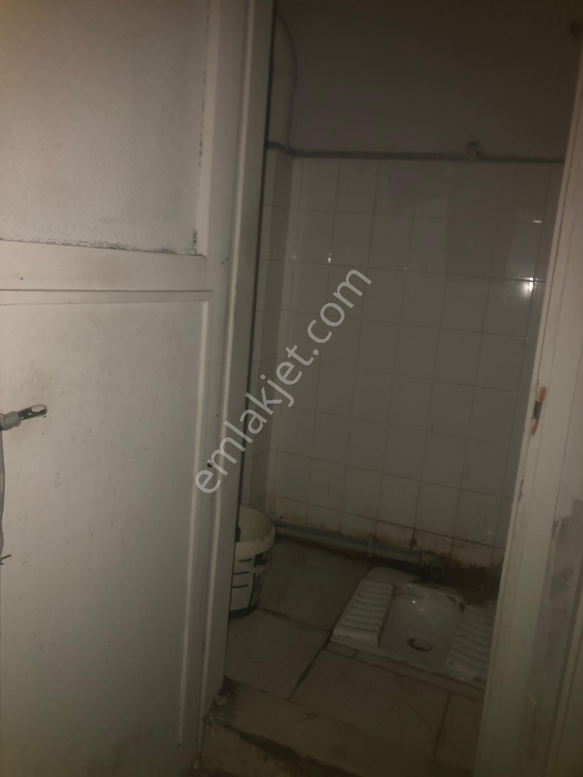 Güngören Sanayi Mah 240m2 3.kat Kiralık İş Yeri - Görsel 3
