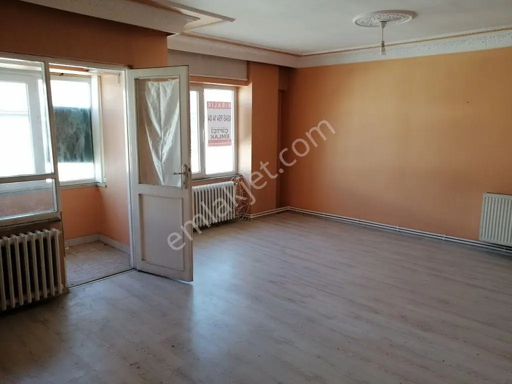 Çiftçi Emlak 'tan Hasırcılar Da Cadde Üzeri 125 M² 3+1 Kiralık Daire - Görsel 4