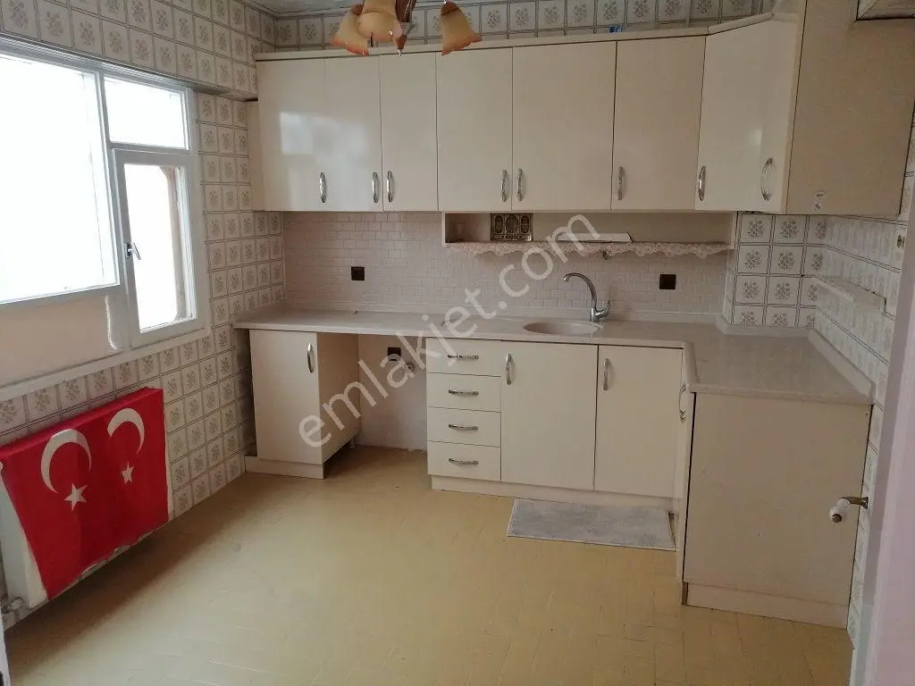 Çiftçi Emlak 'tan Hasırcılar Da Cadde Üzeri 125 M² 3+1 Kiralık Daire - Görsel 2