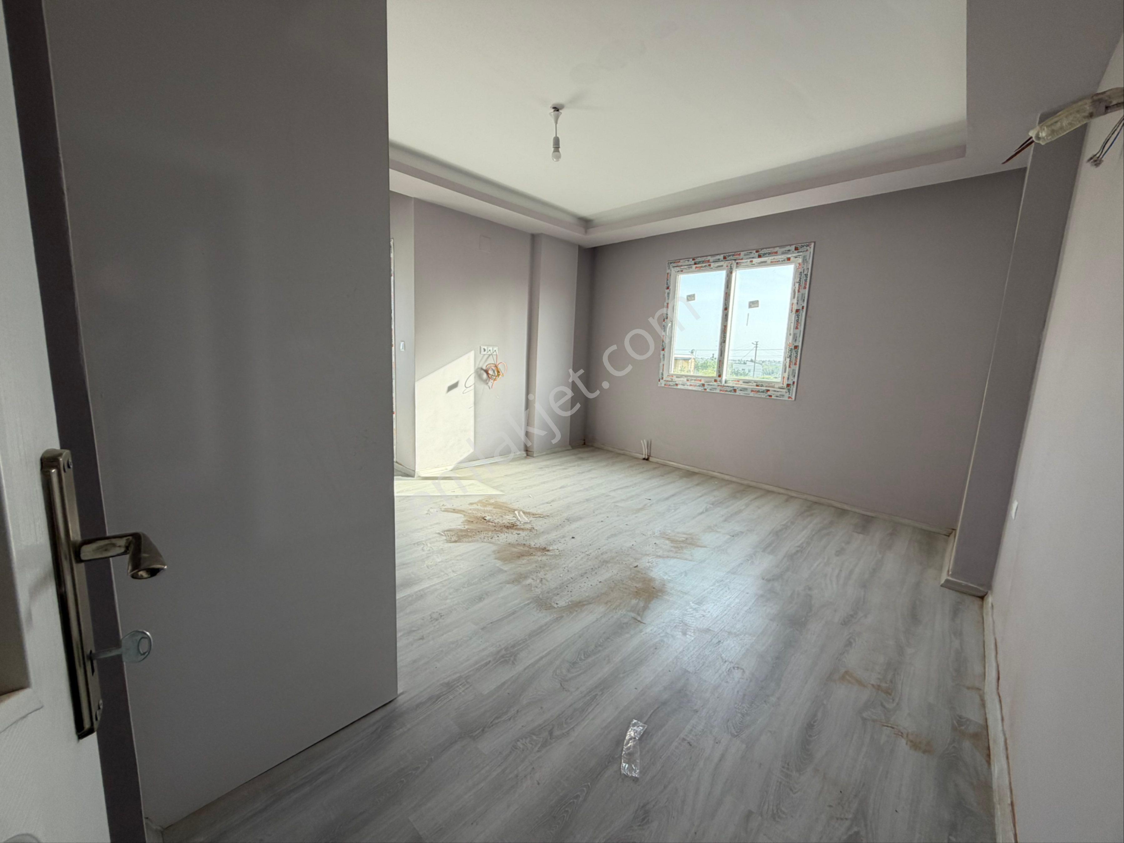 Türe Gayrimenkulden Silifke Ulugöz Mahallesinde Satılık 2+1 Oturuma Hazır Daire - Görsel 13