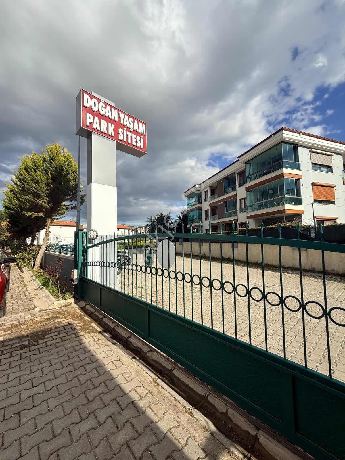 Seferihisar Doğan Yaşam Bakımlı 3+1 Satılık Daire - Görsel 22