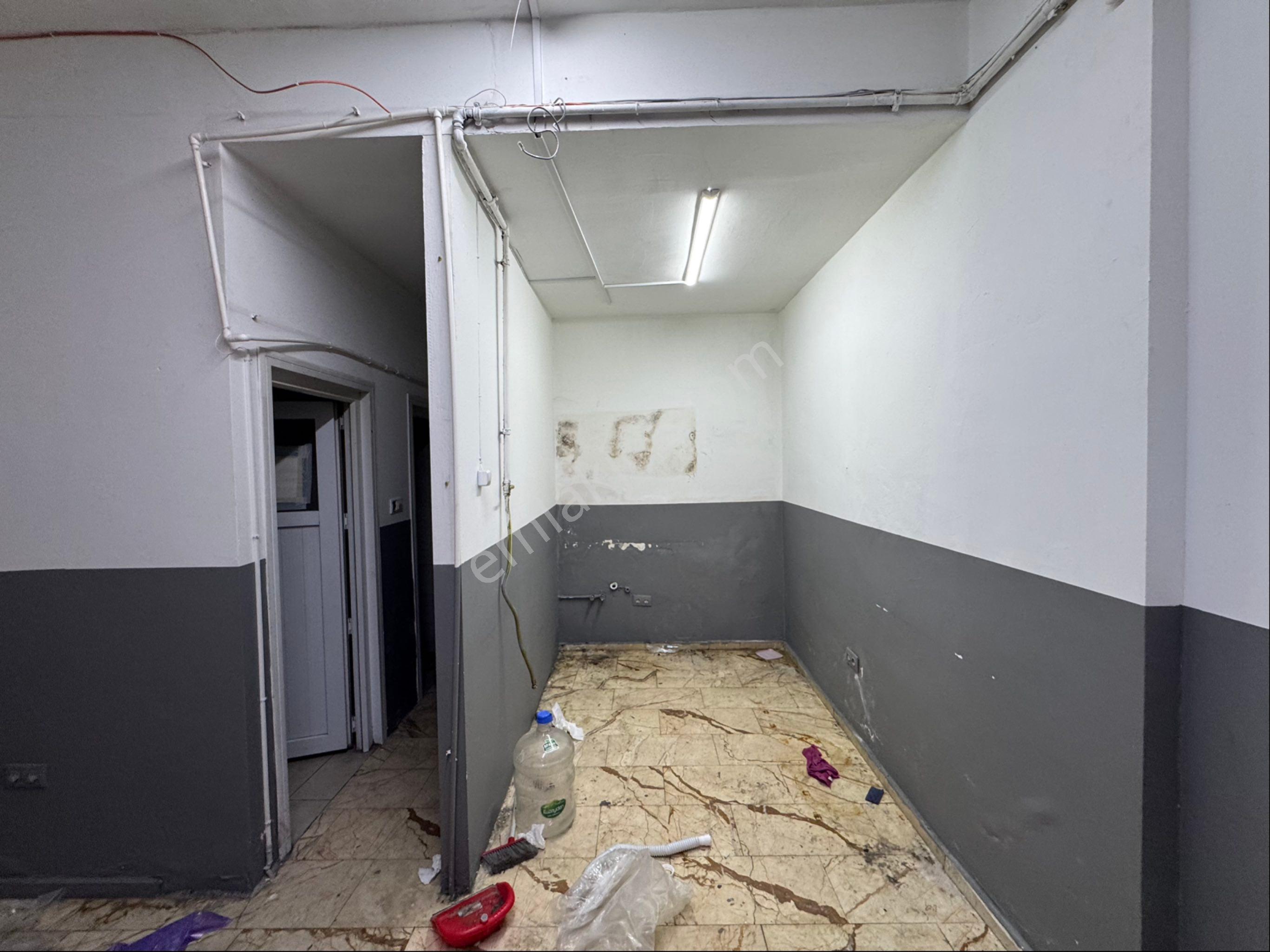 Bağcılar Çınar Mah Türkiye Emlak 300m² Kiralık 2 Katlı Dükkan - Görsel 8