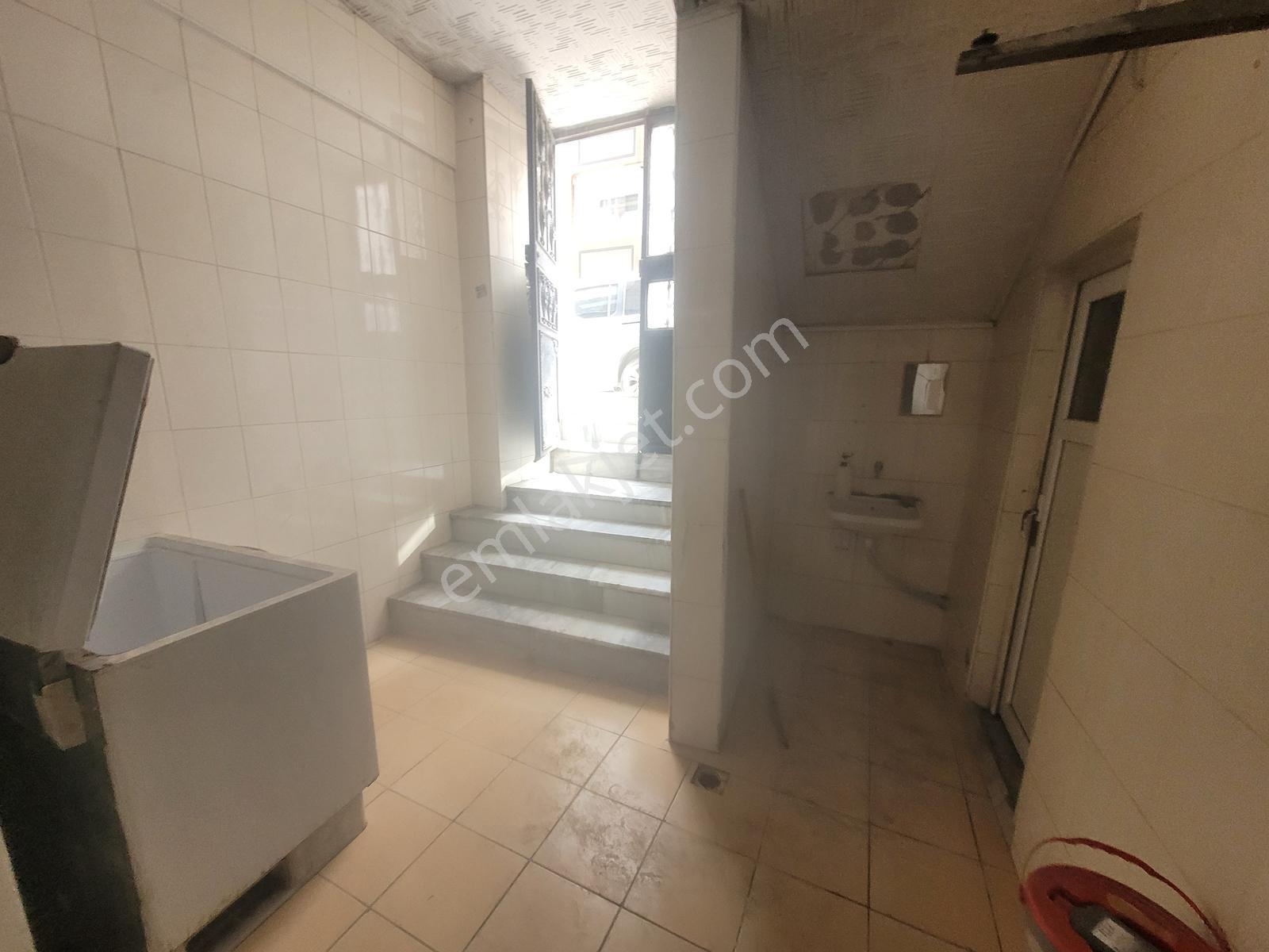 Fatşh Caddesinde Kiralık 180m2 Dükkan - Görsel 21