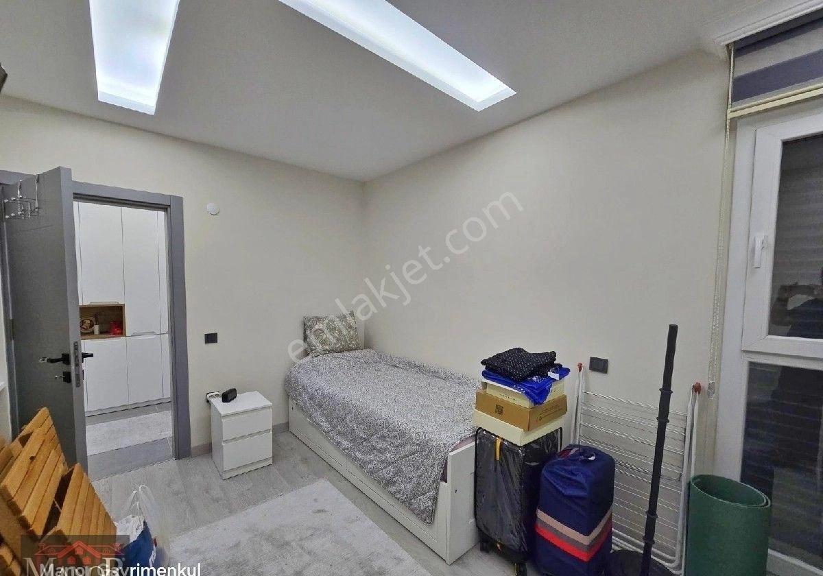 Kuşadasında Mükemmel Sitede Köşe Konum Eşyalı Özel Bahçeli Satılık Pırıl Pırıl Daire - Görsel 6