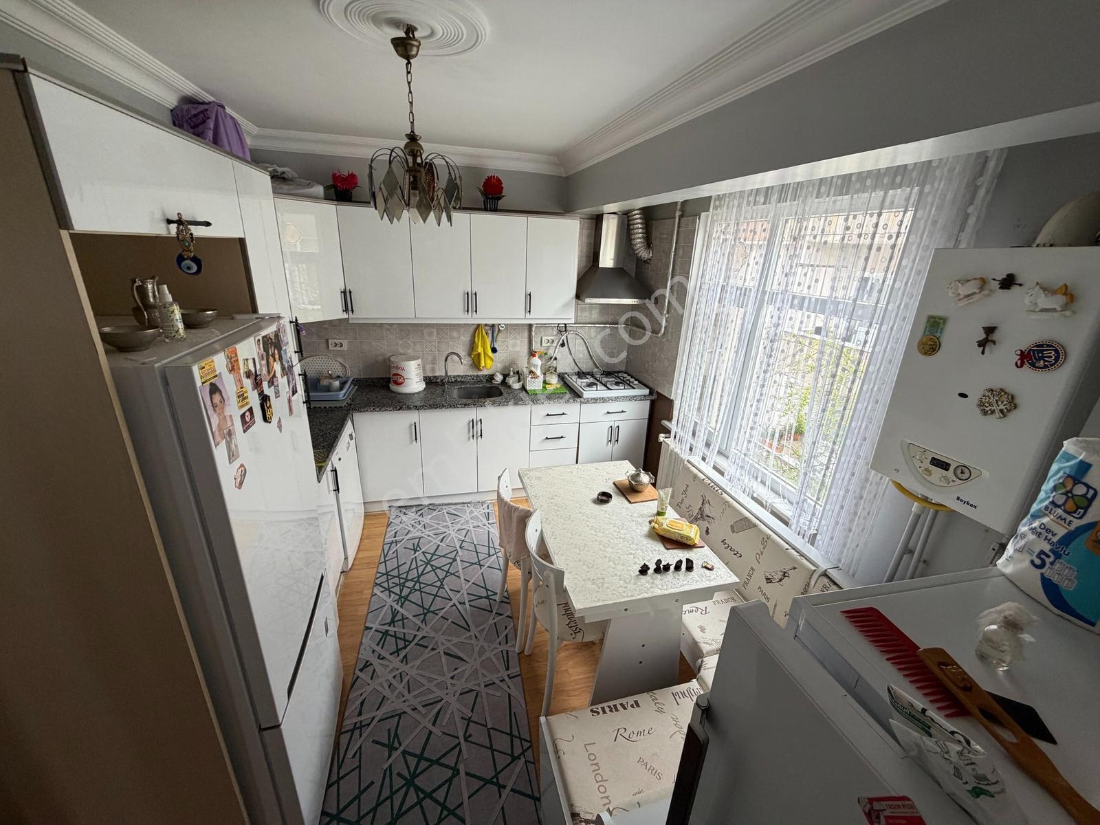 Emlak Evim - Yeni Mahallede 245 M2 5+1 Muhteşem Konumda Daire - Görsel 2