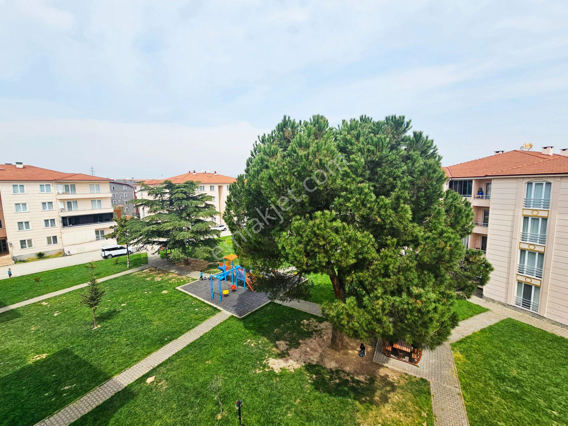 Gölcük Çiftlik Mah. Şehri Torunoğlu Sitesinde Satılık 3+1 Daire - Görsel 23