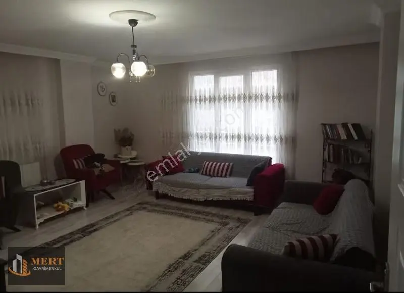 Konumu Güzel 2+1 Arakat Daire