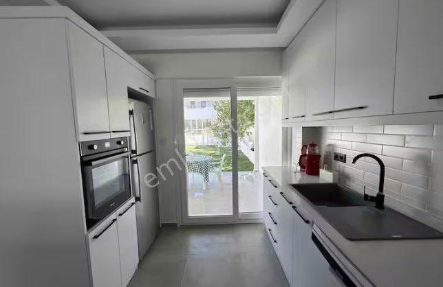 Alaçatı’da Müstakil Bahçeli Tadilatlı,eşyalı 3+1 Villa - Görsel 12