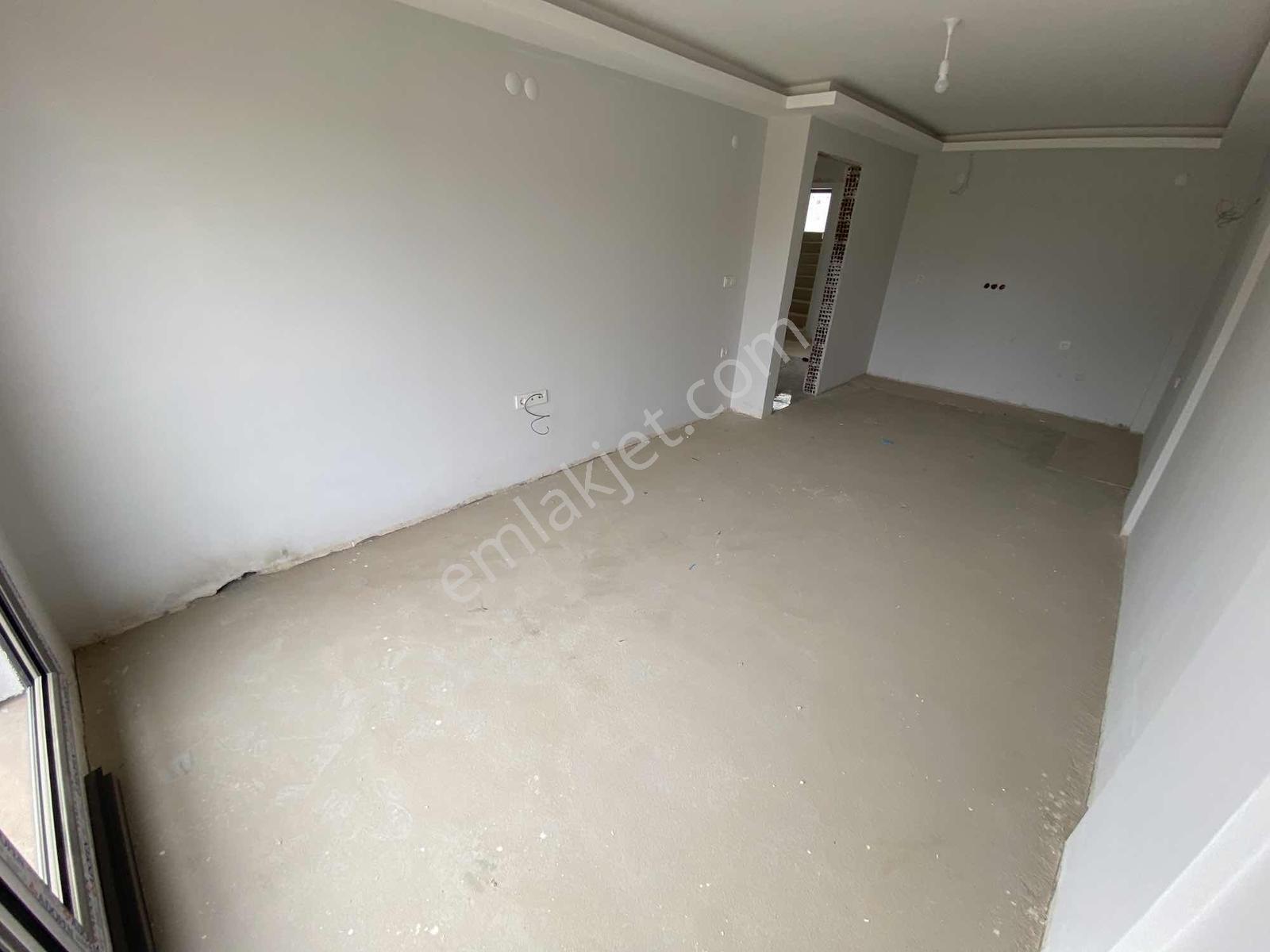 Seferihisar Değerli Bölgede Havuzlu Sitede Balkonlu 1+1 Daireler - Görsel 15