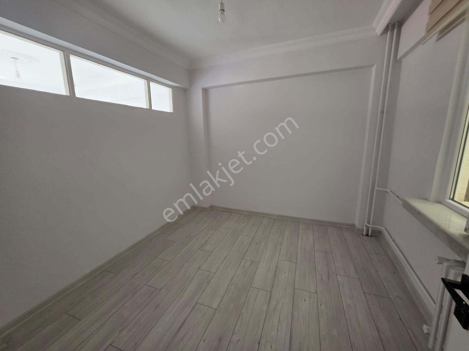 Vişnelik Taşköprü Cd Üzerinde Yenilenmiş Oturuma Hazır 3+1 Daire - Görsel 9