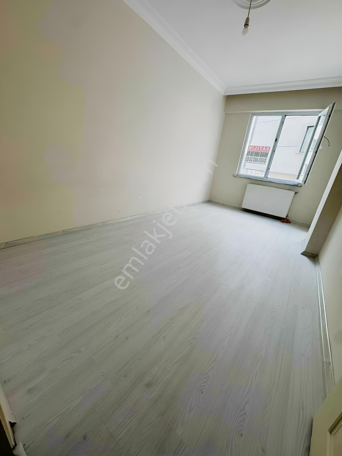 Çerkezköy İstasyon Mahallesinde Lemar Market Üstünde 2+1 - Görsel 14