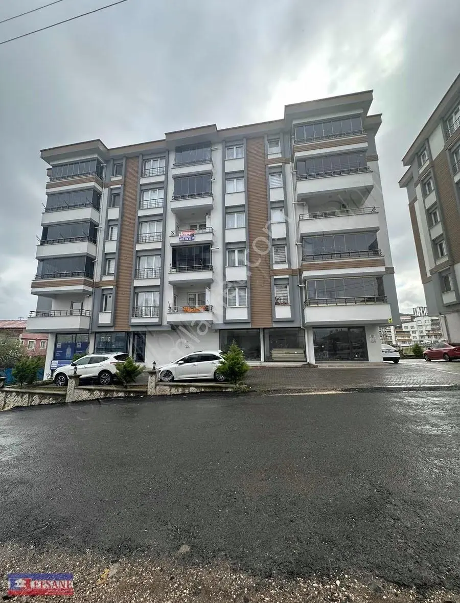 Efsane Emlak'tan Kurtuluş Mahallesinde 2+1 Yatırımlık Daire