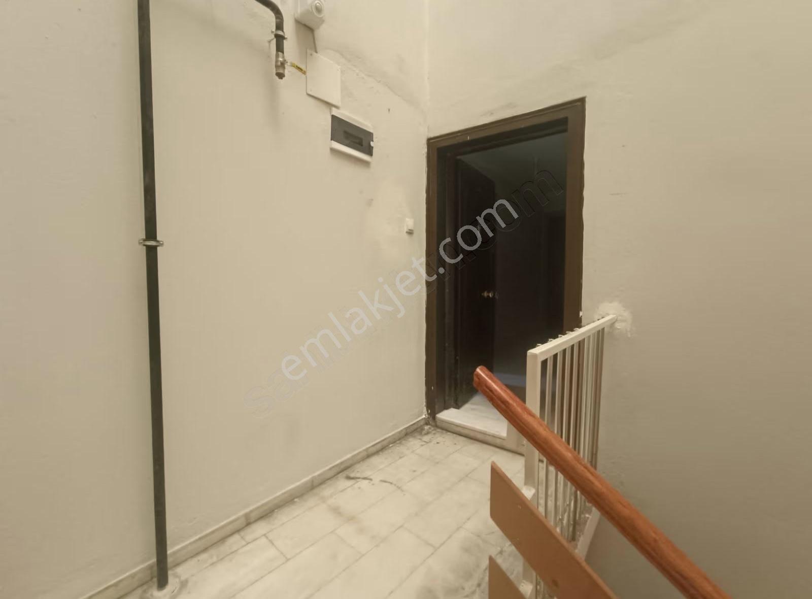 Tren Yoluna Cepheli Kiralık 4+1 Daire - Görsel 8