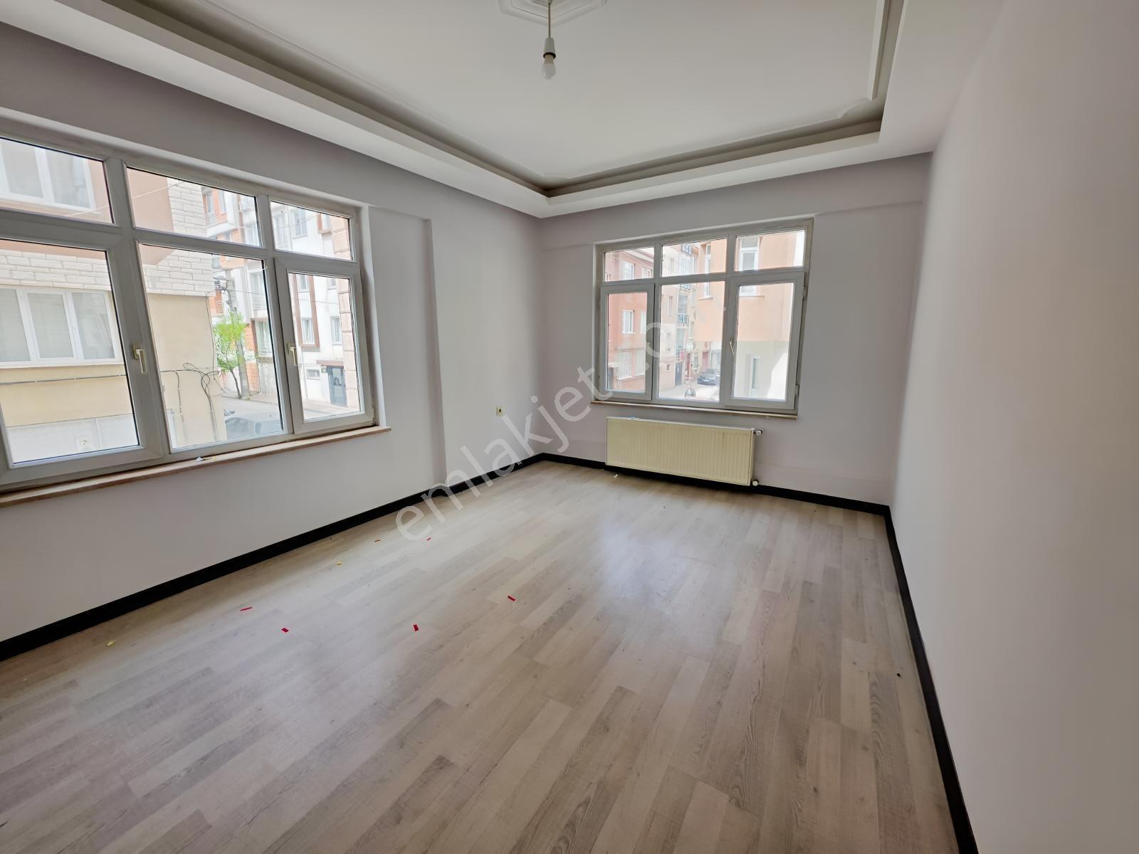 Gökmeydan'da Köşe Konum 120m2 3+1 Bakımlı Daire - Görsel 28