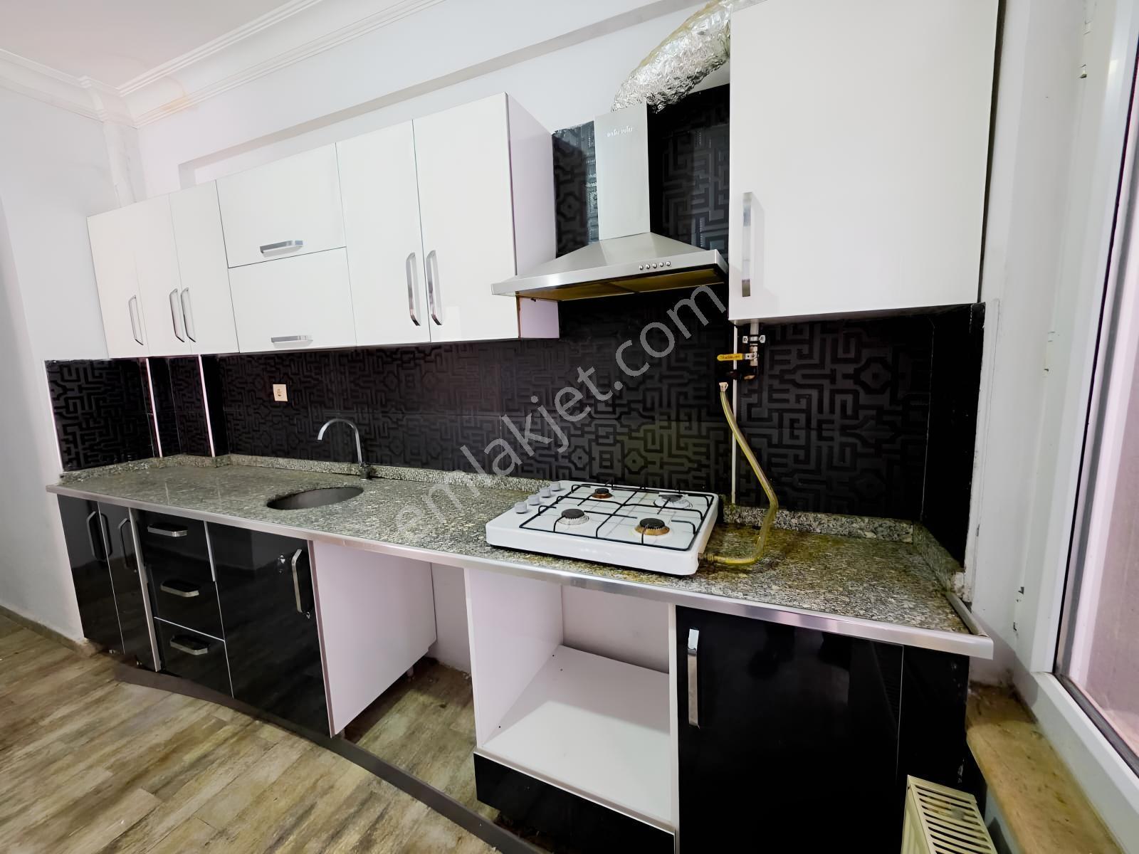 Gökmeydan'da Köşe Konum 120m2 3+1 Bakımlı Daire - Görsel 2