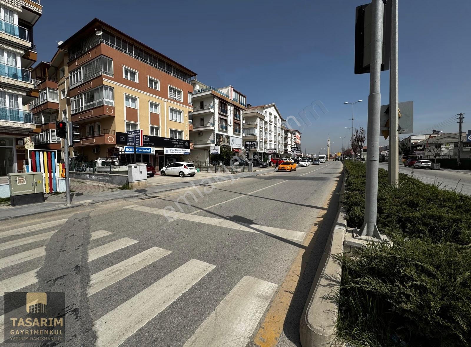 Bağlıca Sınırı İşlek Caddede Tabela Değeri Yüksek 450m² İş Yeri - Görsel 4