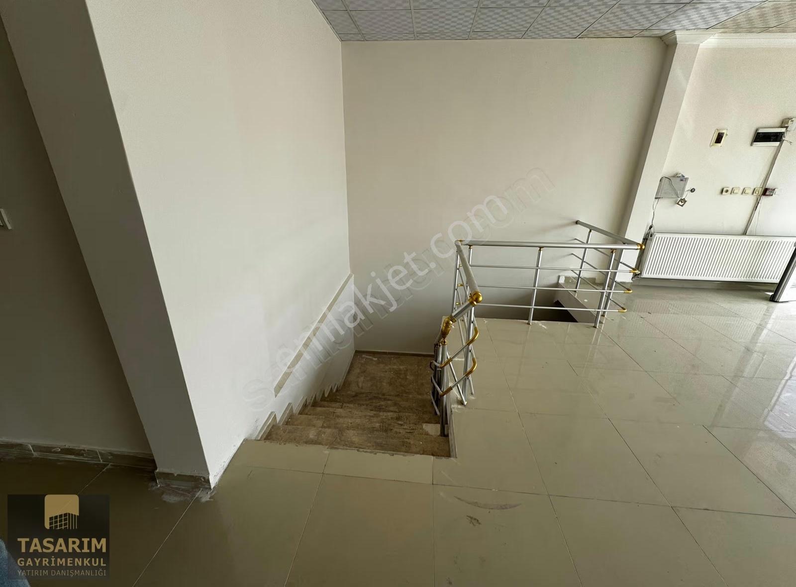 Bağlıca Sınırı İşlek Caddede Tabela Değeri Yüksek 450m² İş Yeri - Görsel 24
