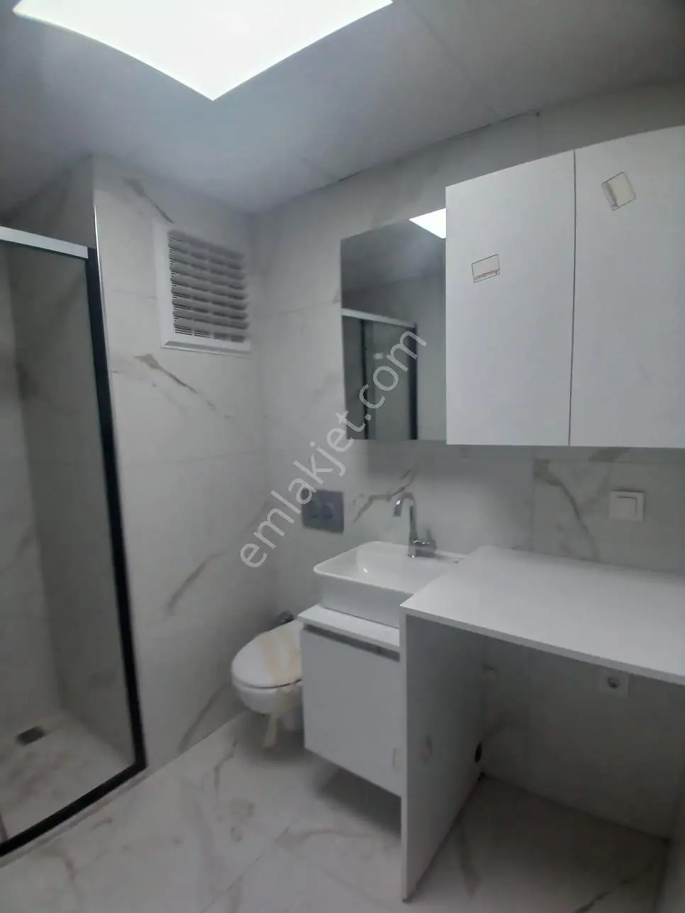 Cafeler Caddesi Satılık Lüx 1+1 Daireler - Görsel 4