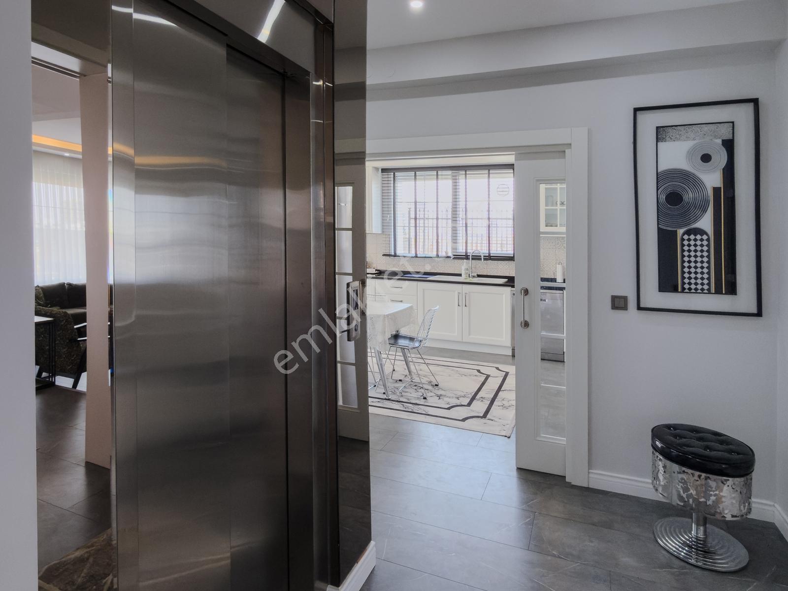 Ahlatlıbelde İskanlı 5+2 Villa-asansörlü-geniş Bahçeli - Görsel 20