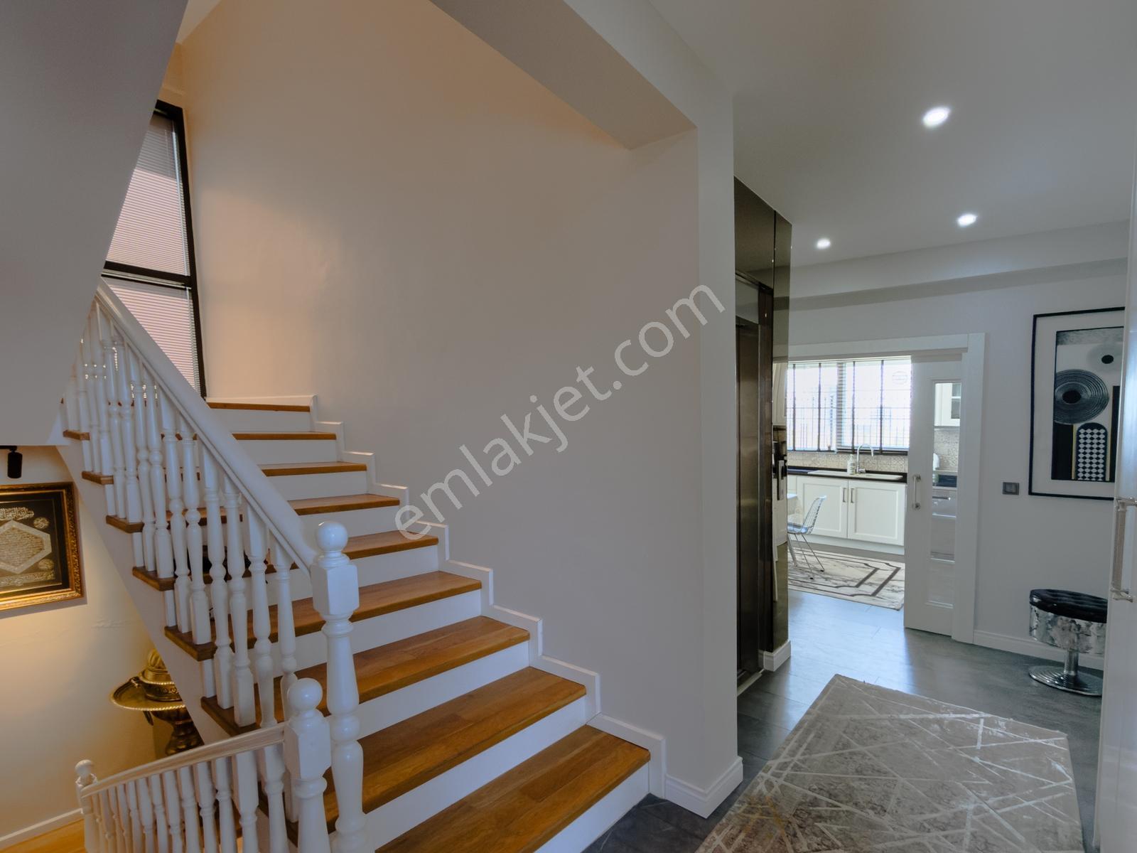 Ahlatlıbelde İskanlı 5+2 Villa-asansörlü-geniş Bahçeli - Görsel 26
